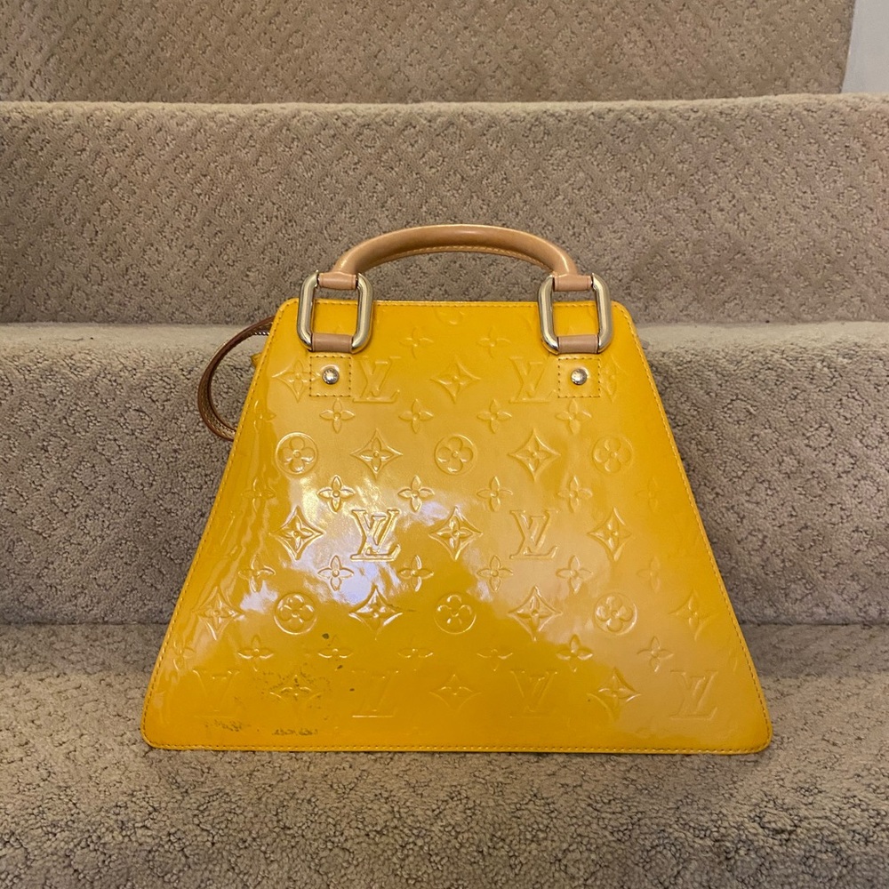 Authentic Louis Vuitton vintage Forsyth gm yellow